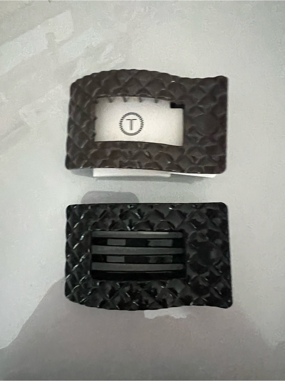 Teleties Stylish Black and Brown Textured Rectangle Hair Claw Clip - Unbranded